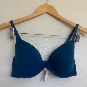 Victoria’s Secret Blue Bra